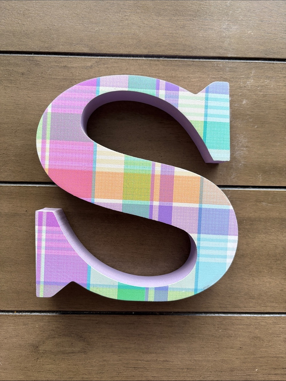 Plaid Letter "S" Wall Decor in Pastel Colors